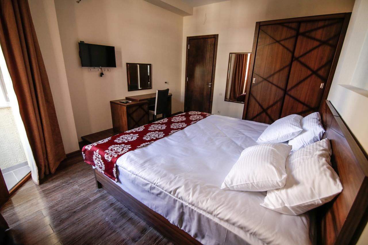 Hills Hotel Tiflis Exterior foto